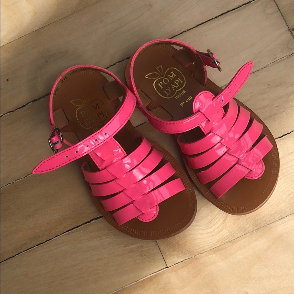 Kids sandals